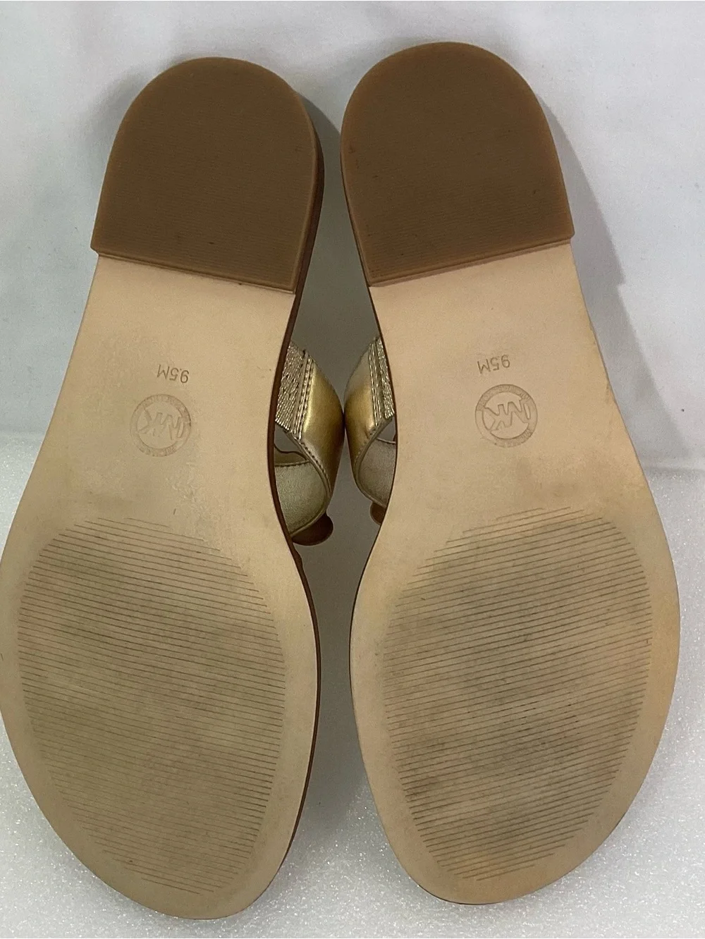 Michael Kors Woman’s Flip Flops Size 9.5 Color Gold Faux Leather